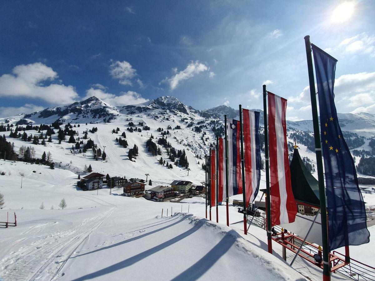 Austria Alpinhotel Ski In Ski Out An Der Edelweissbahn Obertauern Exterior photo